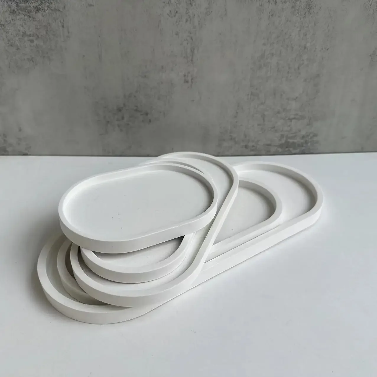 Drip Tray Saucer - 楕円形の植木鉢用底皿型、セメント製の水受け皿、シリコン製の型。DIYで植物鉢や石膏、レジンアート、多肉植物用のプランターを作ることができます。